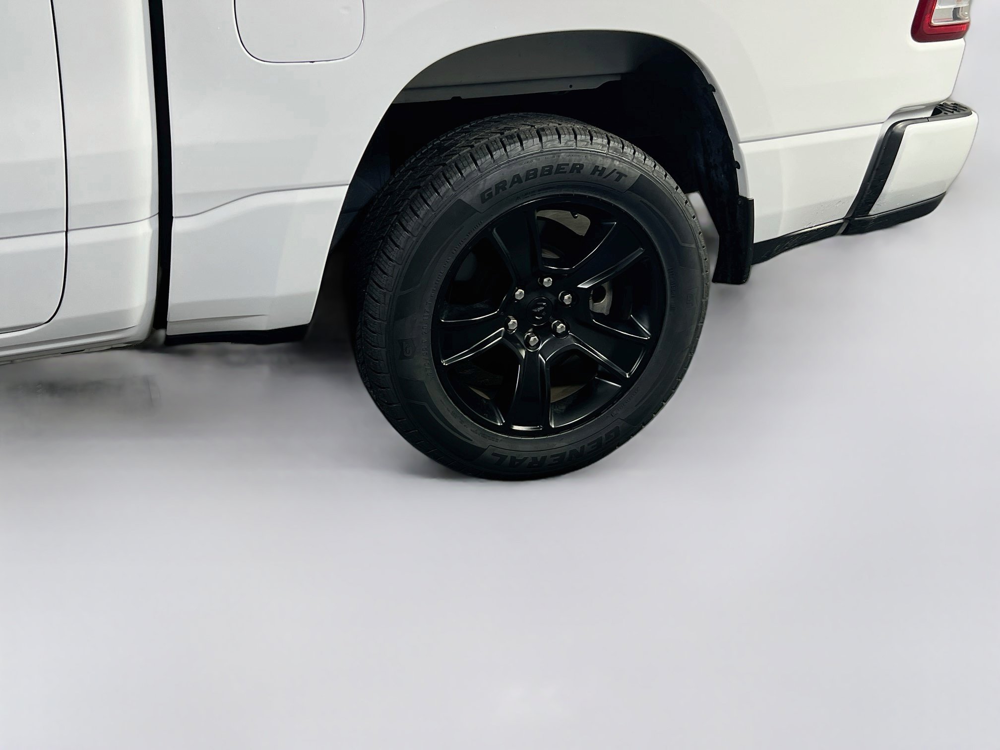 Used 2023 RAM 1500 Big Horn AWD/4WD image 30