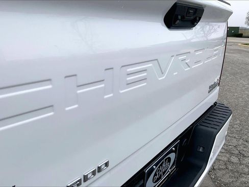 Used 2023 Chevrolet Silverado 2500 High Country w/ Z71 Off-Road Package AWD/4WD image 30
