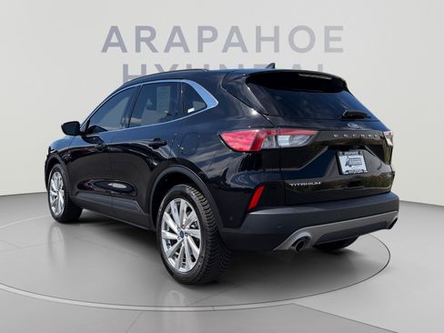 Used 2022 Ford Escape Titanium w/ Titanium Elite Package AWD/4WD image 3