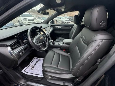 Used 2021 Cadillac XT5 Luxury AWD/4WD image 10