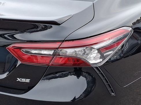 Used 2022 Toyota Camry XSE image 12