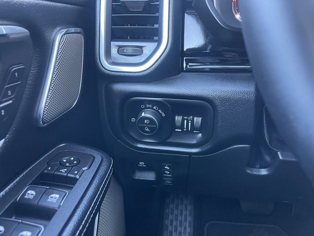 New 2026 RAM 1500 Laramie w/ Night Edition AWD/4WD image 42