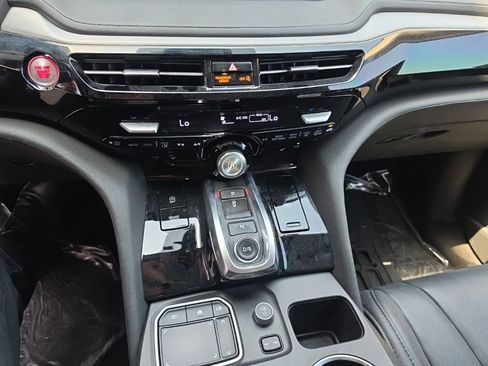 Used 2024 Acura MDX SH-AWD image 9