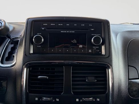 Used 2012 Dodge Grand Caravan SE FWD image 54
