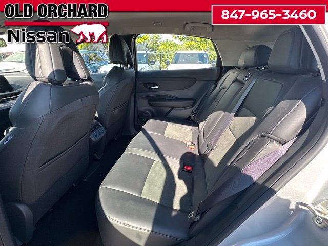 Used 2023 Nissan Ariya AWD image 12
