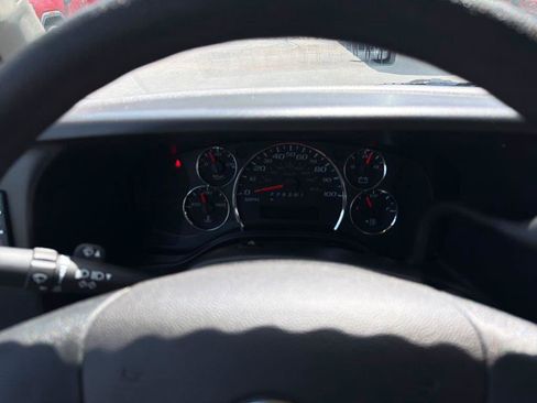 New 2026 GMC Savana 2500 w/ Driver Convenience Package RWD image 18