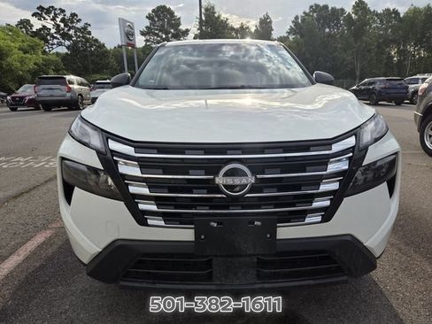 Used 2025 Nissan Rogue S AWD/4WD image 7