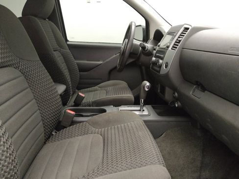 Used 2017 Nissan Frontier SV RWD image 21