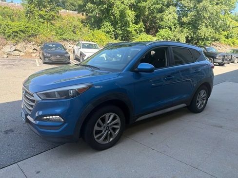 Used 2018 Hyundai Tucson SEL AWD/4WD image 3
