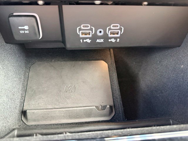 Used 2025 Jeep Wagoneer L Series III AWD/4WD image 10