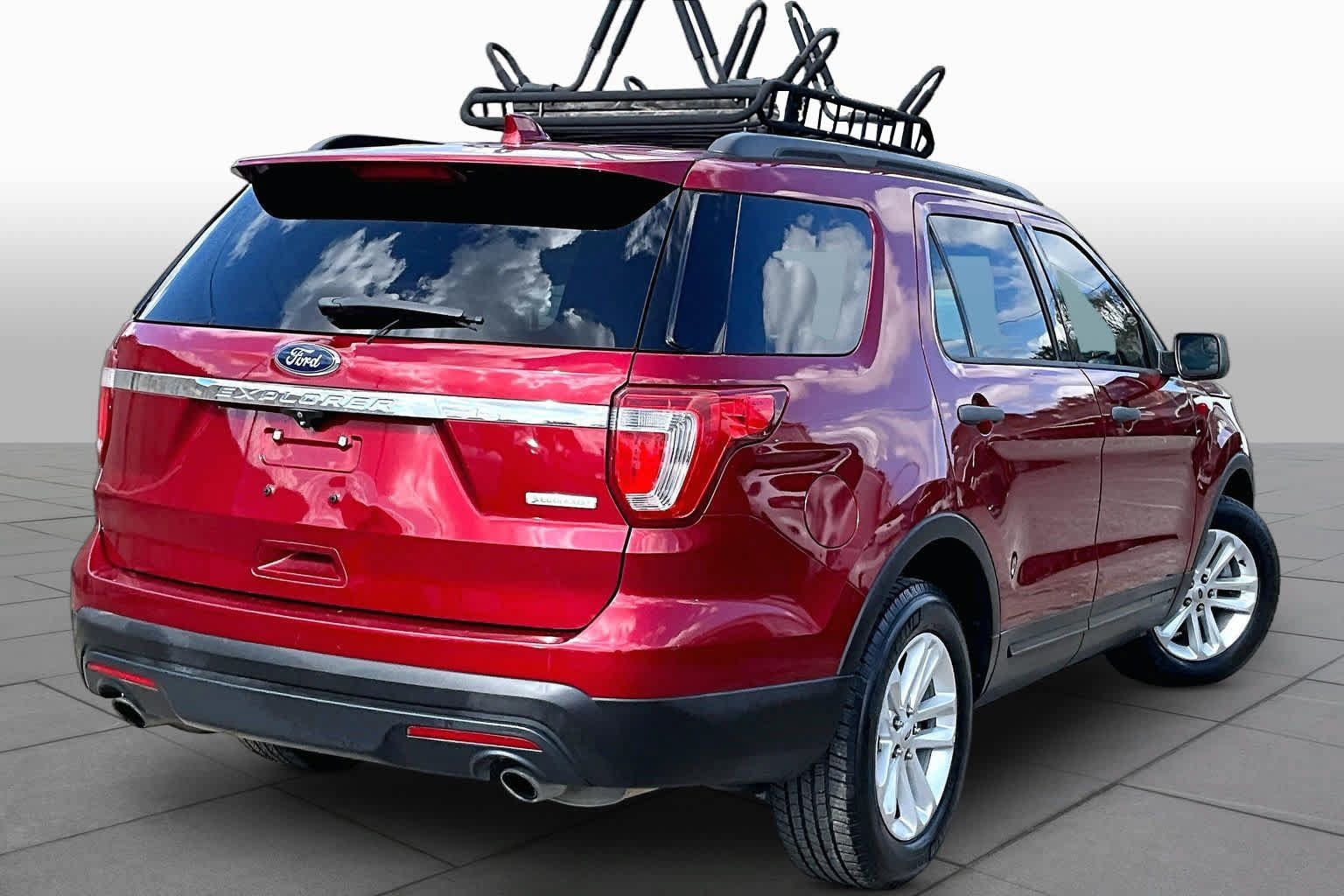 Used 2016 Ford Explorer FWD image 13