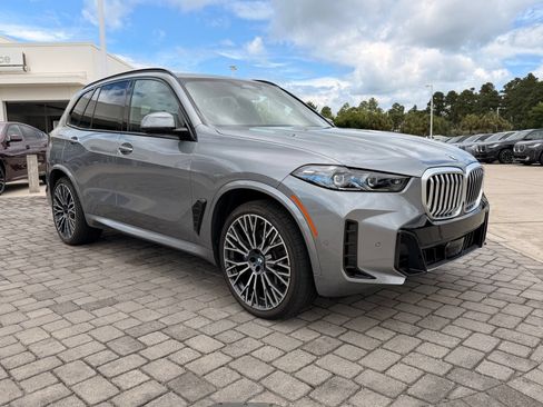 Certified 2025 BMW X5 xDrive40i w/ M Sport Package AWD/4WD image 7