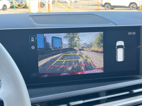 Used 2025 Hyundai Santa Fe SEL image 25