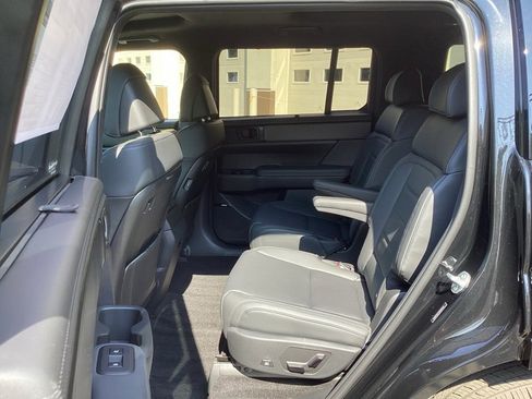 New 2025 Hyundai Santa Fe Calligraphy image 23