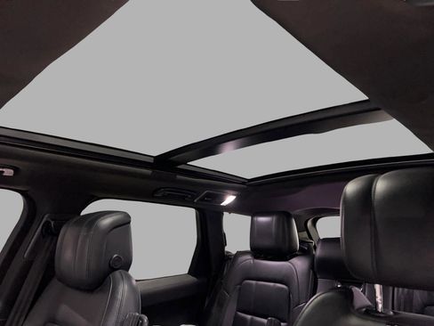 Used 2019 Land Rover Range Rover Sport HSE image 48