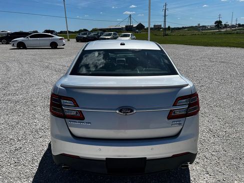 Used 2017 Ford Taurus SEL w/ Equipment Group 201A AWD/4WD image 4