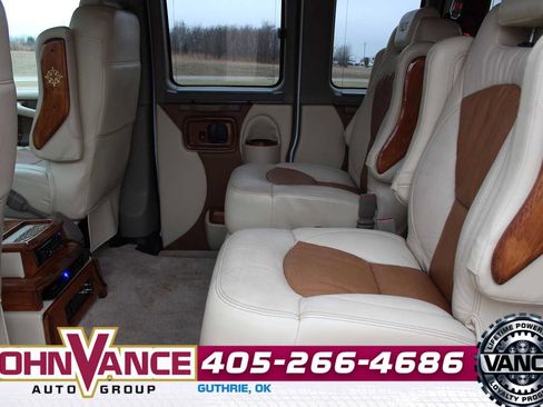Used 2014 Chevrolet Express 1500 AWD image 31