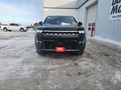 New 2026 Jeep Grand Wagoneer Limited w/ Premium Group II image 8