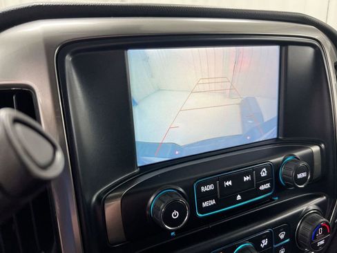 Used 2018 Chevrolet Silverado 1500 LT w/ All Star Edition image 15