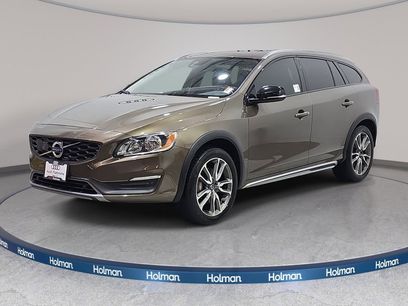 Used 2016 Volvo V60 T5 Cross Country w/ Convenience Package