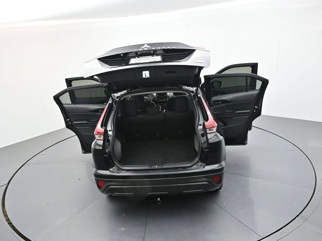Used 2022 Mitsubishi Eclipse Cross LE AWD/4WD image 30