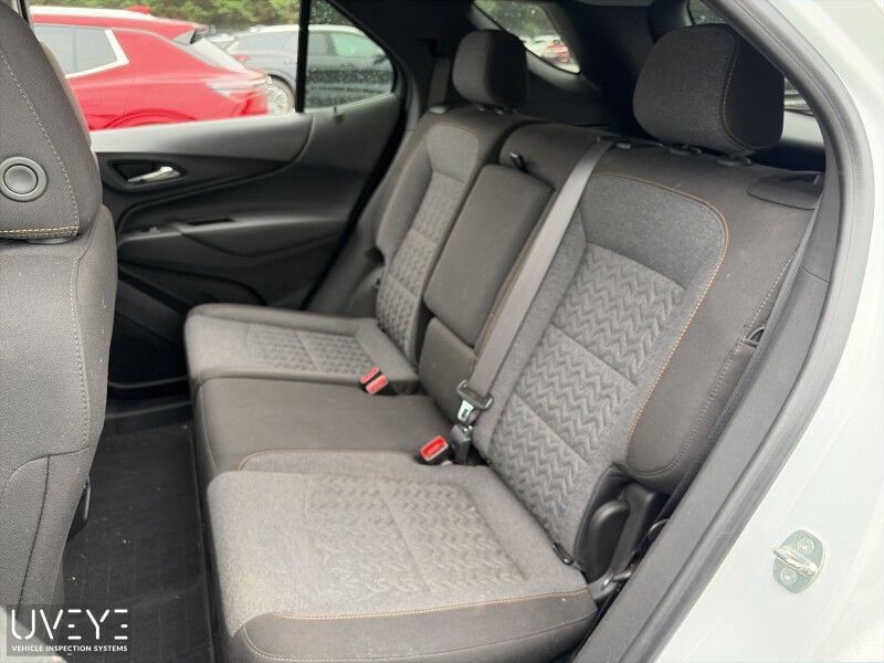 Used 2023 Chevrolet Equinox LT AWD/4WD image 8