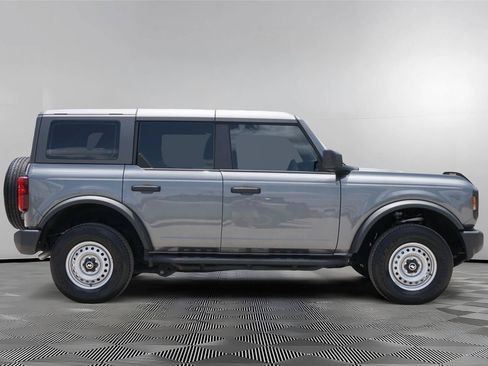 Certified 2025 Ford Bronco 4-Door AWD/4WD image 4