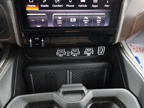 Used 2026 RAM 2500 Limited AWD/4WD image 13