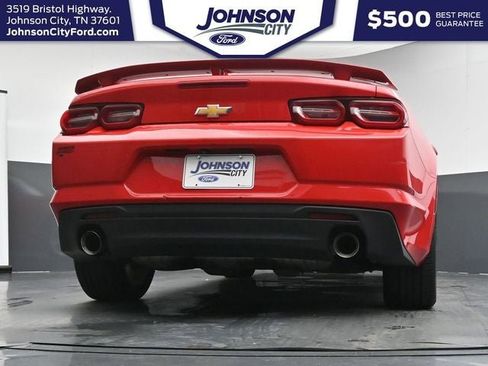 Used 2020 Chevrolet Camaro LT RWD image 30