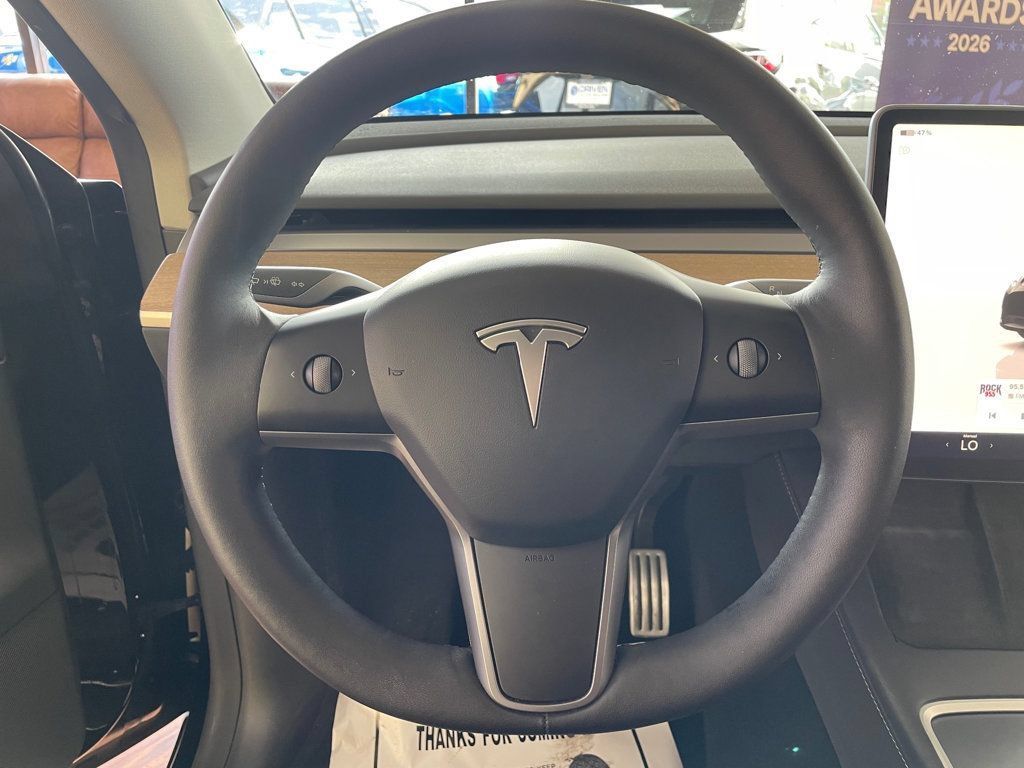 Used 2022 Tesla Model Y Performance AWD/4WD image 25