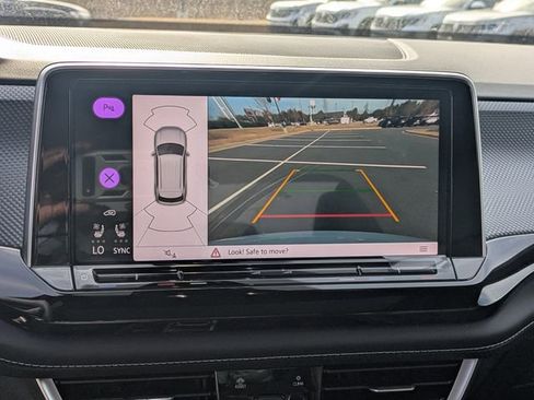 New 2026 Volkswagen Atlas Cross Sport SEL R-Line image 24