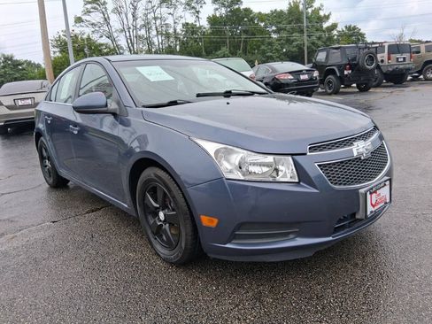 Used 2013 Chevrolet Cruze LT FWD image 3