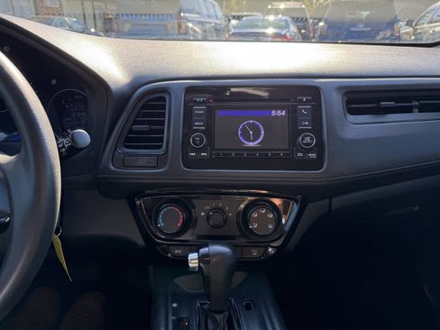 Used 2019 Honda HR-V LX image 45