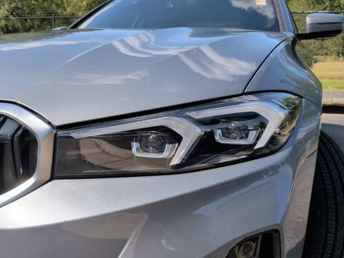 Used 2023 BMW 330i Sedan w/ Premium Package RWD image 3