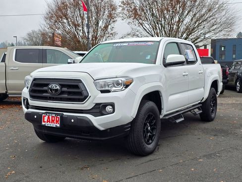 Used 2022 Toyota Tacoma SR5 image 7