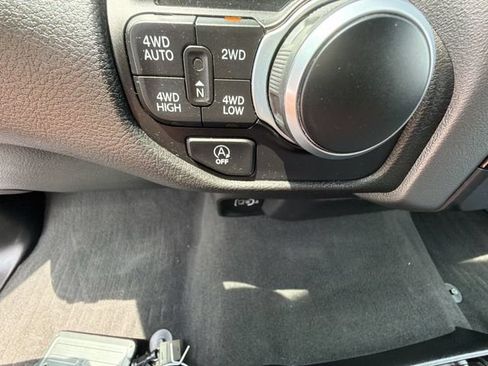 Used 2022 RAM 1500 Big Horn AWD/4WD image 27