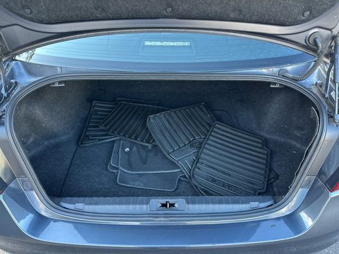 Used 2016 Subaru Legacy 3.6R Limited image 29