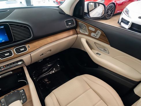 Used 2024 Mercedes-Benz GLE 450 4MATIC image 10