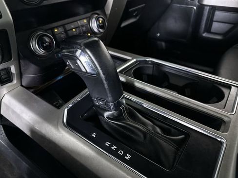 Used 2020 Ford F150 Lariat w/ Equipment Group 502A Luxury AWD/4WD image 16