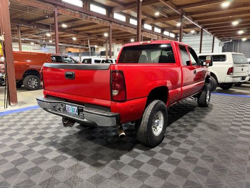 Used 2006 Chevrolet Silverado 2500 LT w/ Skid Plate Package AWD/4WD image 5