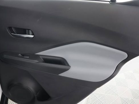 Used 2023 Nissan Kicks SR w/ SR Premium Package FWD image 26