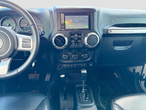 Used 2017 Jeep Wrangler Unlimited Sahara w/ Quick Order Package 24E Chief image 18