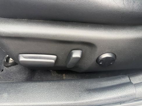 Used 2017 Toyota Camry XSE w/ Moonroof Package image 15