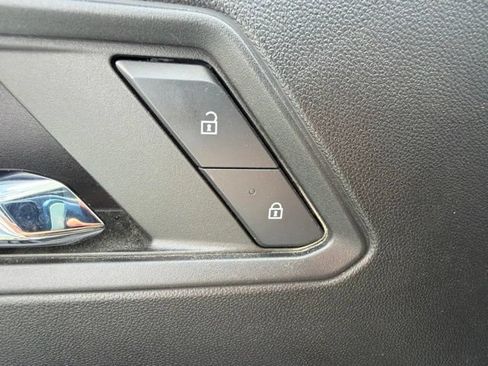 Used 2023 GMC Canyon Elevation RWD image 20