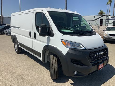 New 2025 RAM ProMaster 1500 w/ Convenience Group image 3