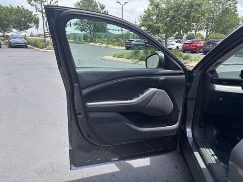 Used 2021 Ford Mustang Mach-E Select w/ Comfort/Technology Package RWD image 25