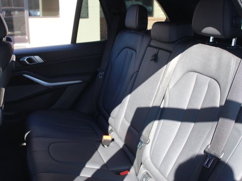 Used 2021 BMW X5 xDrive40i image 28