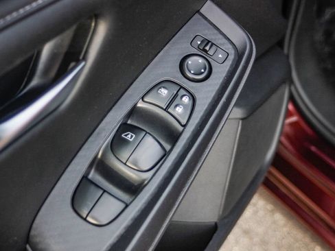 Certified 2024 Nissan Sentra SV image 26