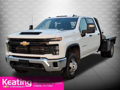 Used 2025 Chevrolet Silverado 3500 W/T w/ WT Convenience Package AWD/4WD image 2