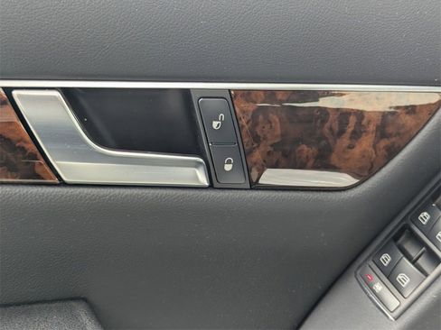 Used 2014 Mercedes-Benz C 250 Sedan image 14
